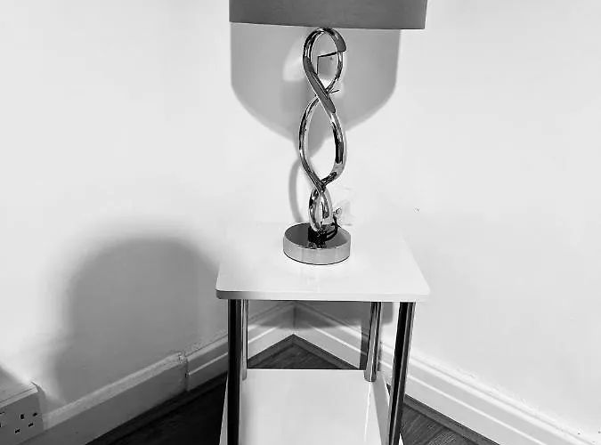 아파트 Beautiful And Homely 3 Bed House With Free Parking So Close To Man And Centre 맨체스터