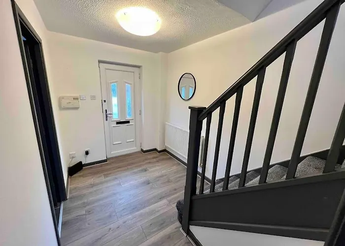 3 Bedroom House With Parking