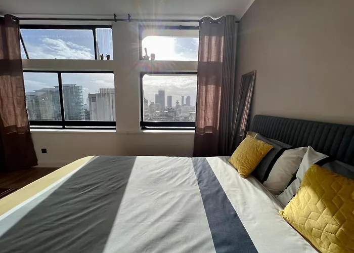 View 2 Bedrooms Flat דירה מנצ'סטר