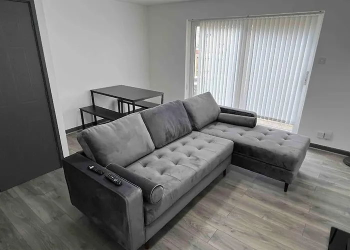 3 Bedroom House With Parking