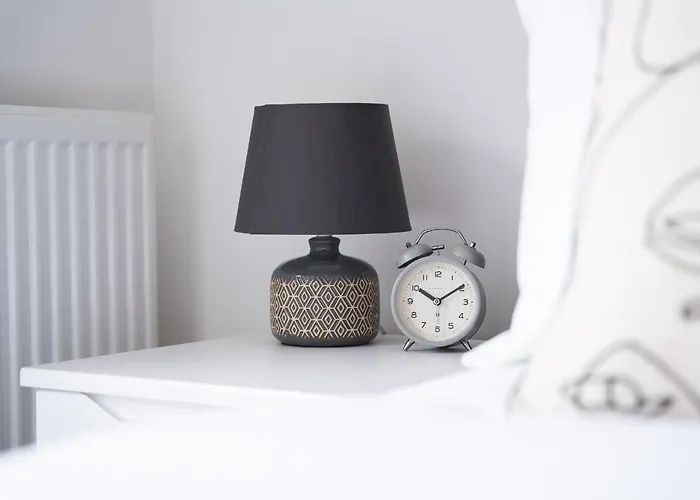 Daire Centre 2-bed - New - Free Wi-fi - Manchester