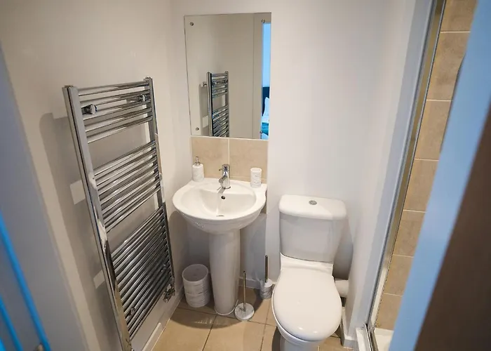 Centre 2-bed - New - Free Wi-fi -