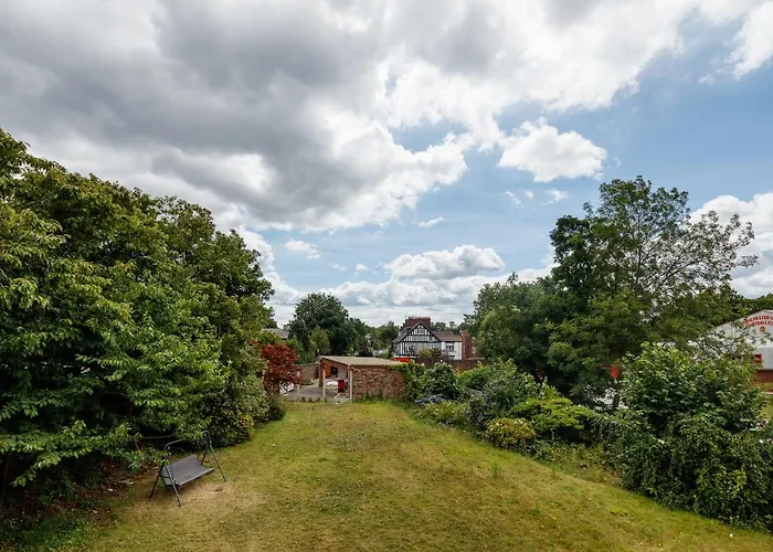 Holiday home Beautiful 'mayfield' With Private Pool! Manchester