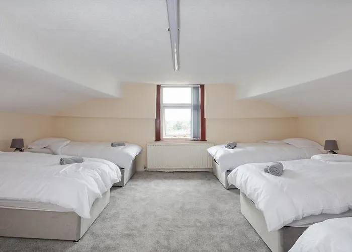 Beautiful 'mayfield' With Private Pool! 펜션 맨체스터