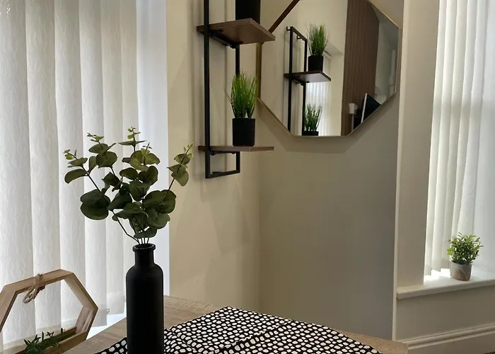 Deluxe In 20 Percent Off For Drake Concert Attendees! 아파트 *