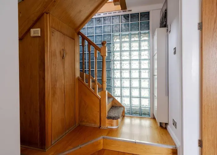 Cressingham House بيت للعطل *