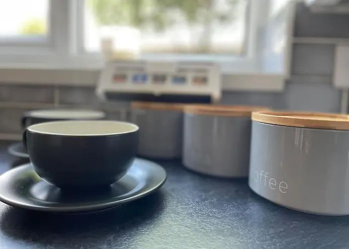 2 Bedroom House With Garden