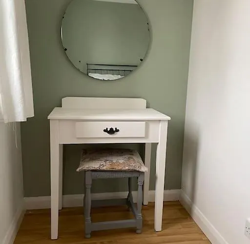 Casa vacanze 2 Bedroom House With Garden