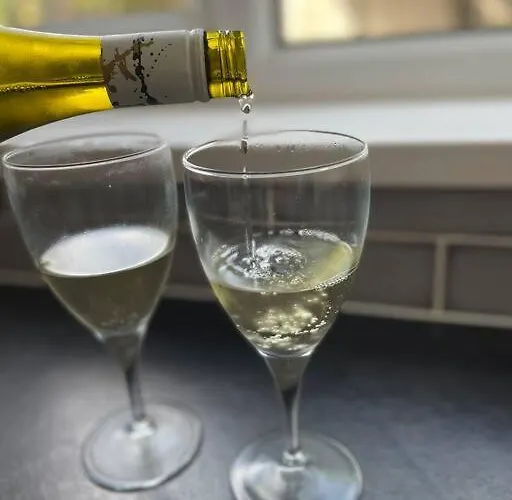 2 Bedroom House With Garden *