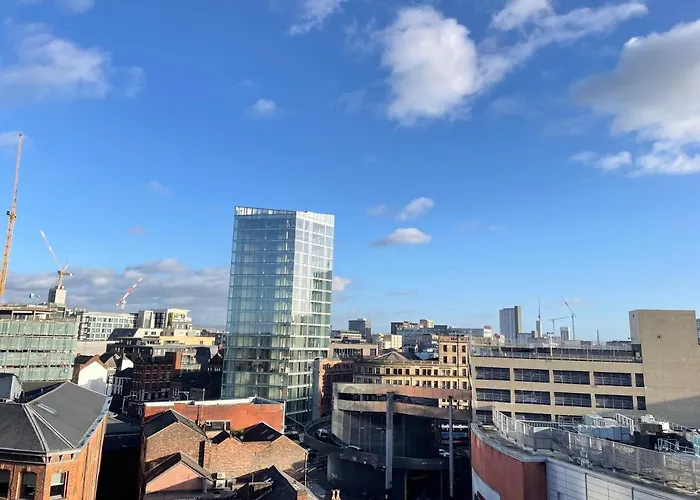 Centre, Floor Apartment, Two Balconies Apartmán Manchester