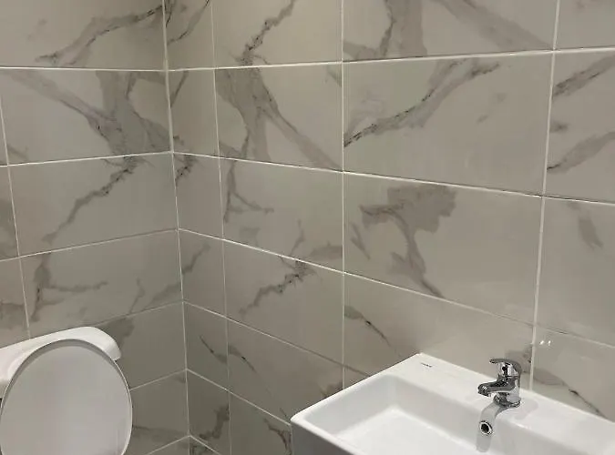 Διαμέρισμα Short Stopzzz & Indoor Hot Tub