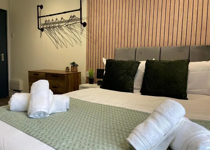 Deluxe In 20 Percent Off For Drake Concert Attendees! 아파트 맨체스터