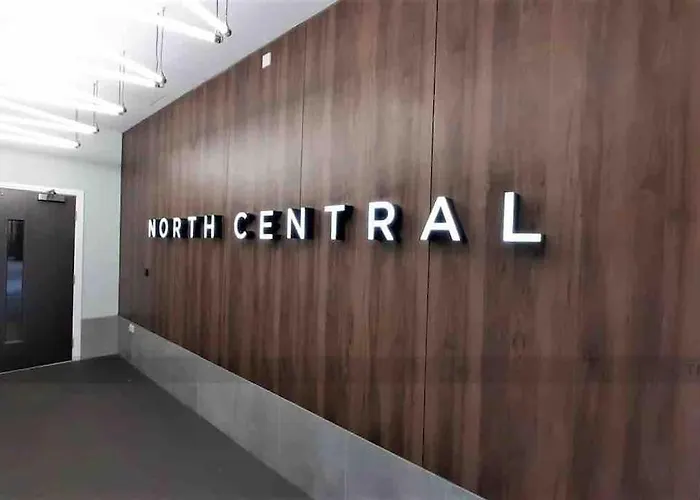 Stylish 2 Bedroom 아파트 *