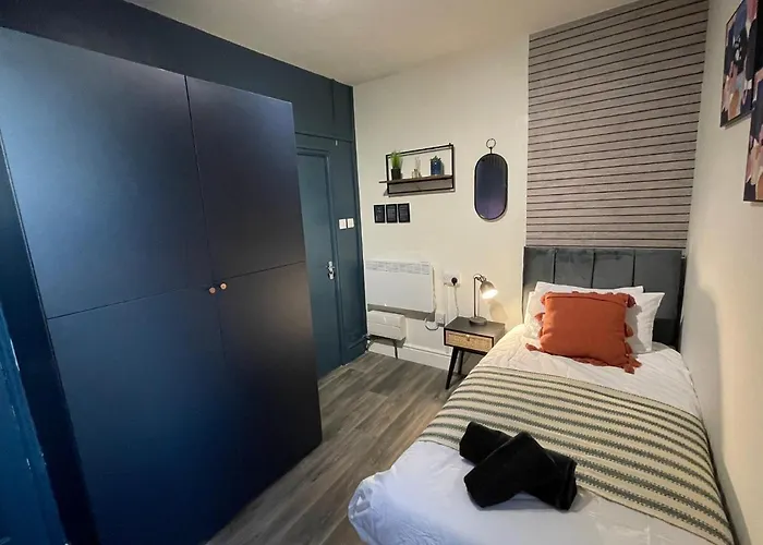 Deluxe In 20 Percent Off For Drake Concert Attendees! 아파트 맨체스터