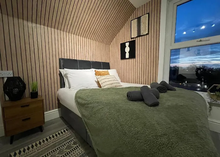 Deluxe In 20 Percent Off For Drake Concert Attendees! Апартаменты