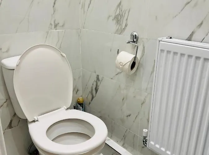 דירה Beautiful And Homely 3 Bed House With Free Parking So Close To Man And Centre מנצ'סטר