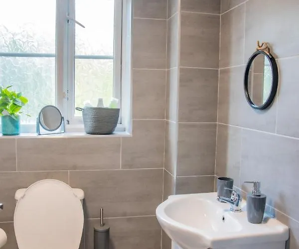 Сasa de vacaciones Bv Stylish Homely 3 Bedroom Close To Arena *