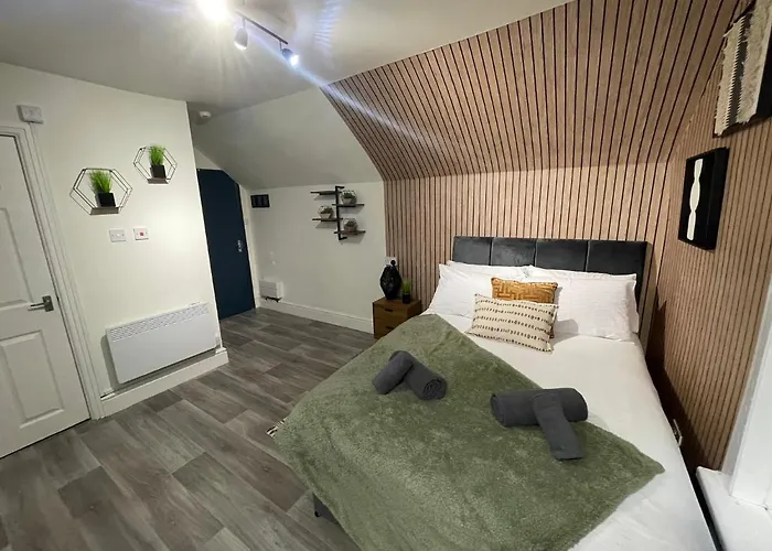 Deluxe In 20 Percent Off For Drake Concert Attendees! *