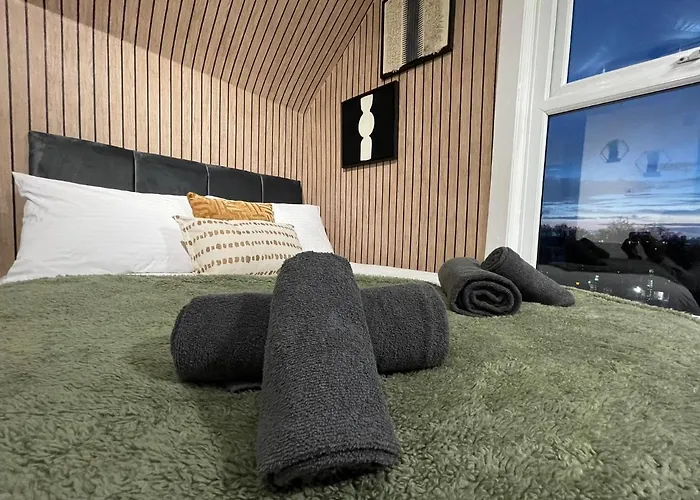 Апартаменты Deluxe In 20 Percent Off For Drake Concert Attendees!