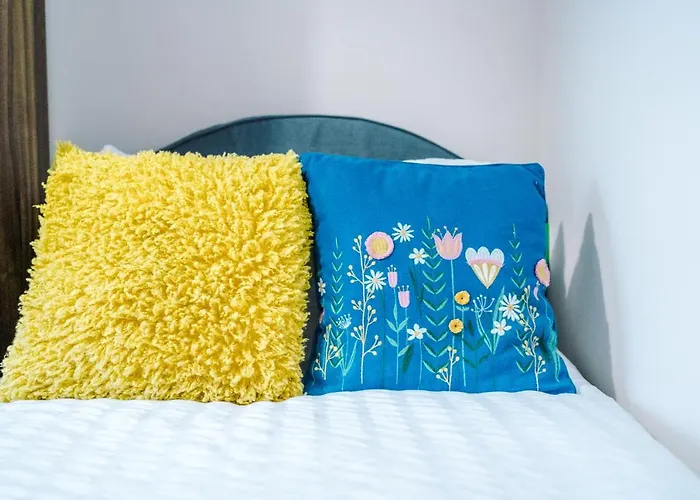 Weelky And Monthly Bookings At Cassia Unit - Telly Homes Ltd -brand New 1 Bedroom Salford, Apartamento