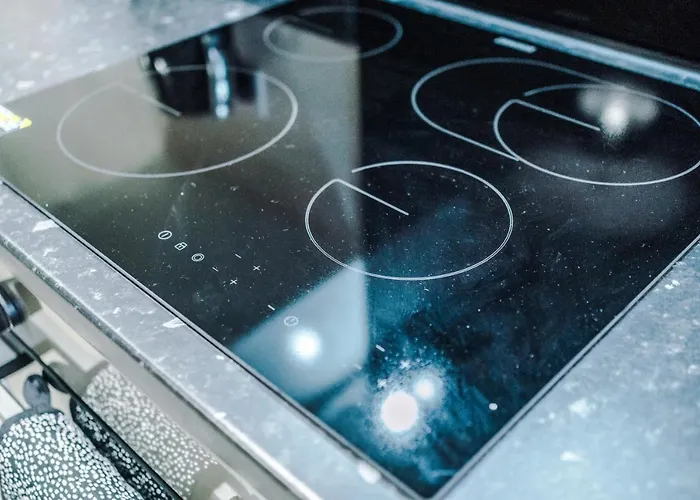 Weelky And Monthly Bookings At Cassia Unit - Telly Homes Ltd -brand New 1 Bedroom Salford, Apartamento