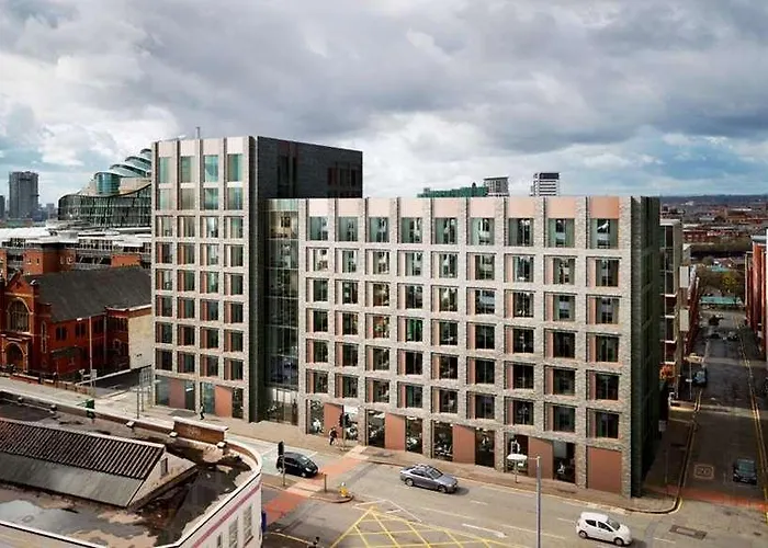 Otel Hampton By Hilton Manchester City Centre 4*