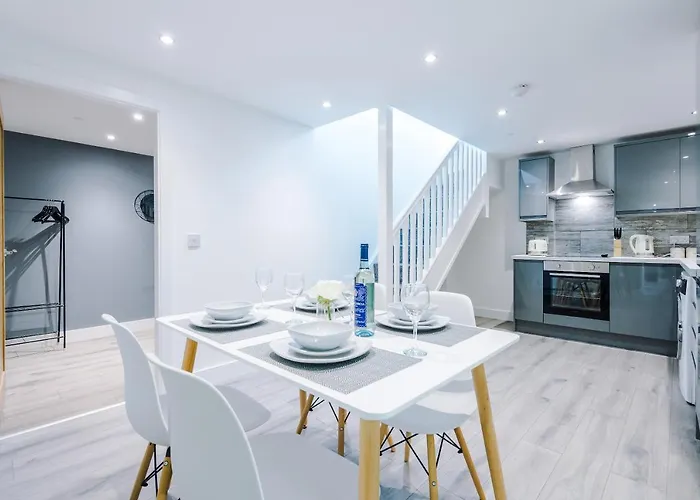 Lejlighed The Ecclesian - Upscale Near Trafford Centre & Eccles Train Station *