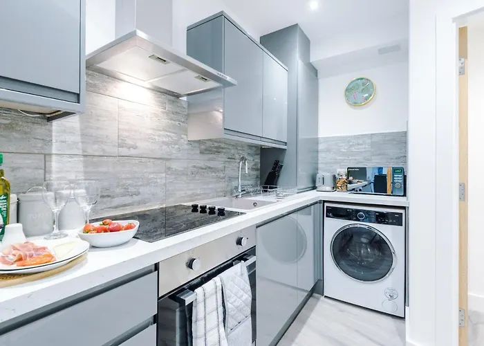 Apartament The Ecclesian - Upscale Near Trafford Centre & Eccles Train Station