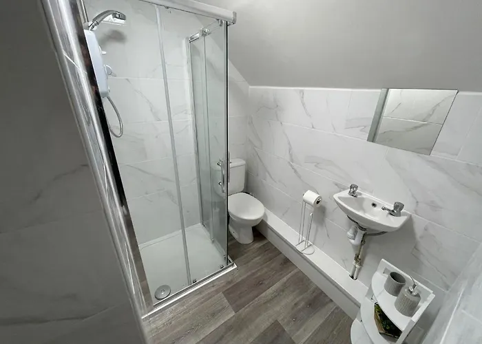 Deluxe In 20 Percent Off For Drake Concert Attendees! Апартаменты *