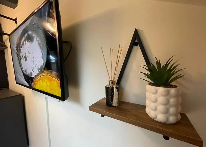 Deluxe In 20 Percent Off For Drake Concert Attendees! Апартаменты Манчестер