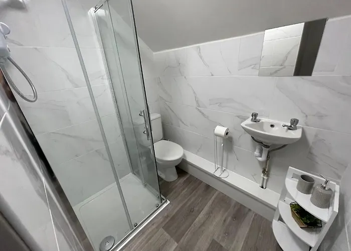 Deluxe In 20 Percent Off For Drake Concert Attendees! * 맨체스터