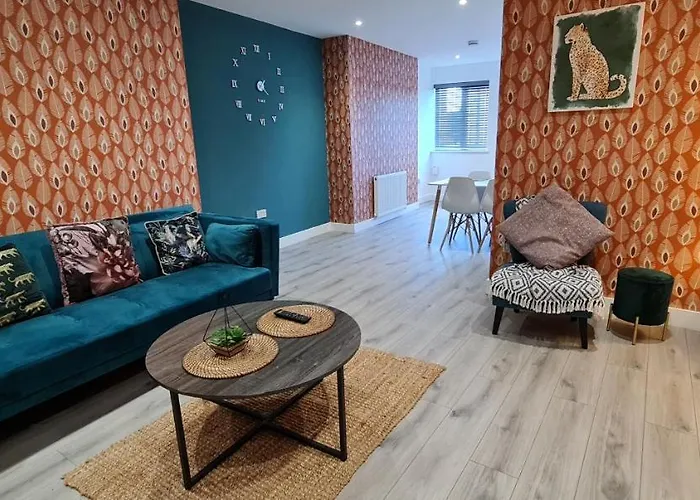 Lejlighed The Ecclesian - Upscale Near Trafford Centre & Eccles Train Station *