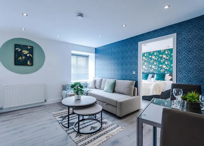 Apartament The Ecclesian - Upscale Near Trafford Centre & Eccles Train Station