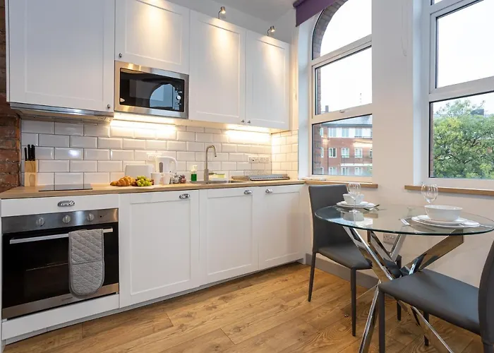 Pillo - Salford Apartament