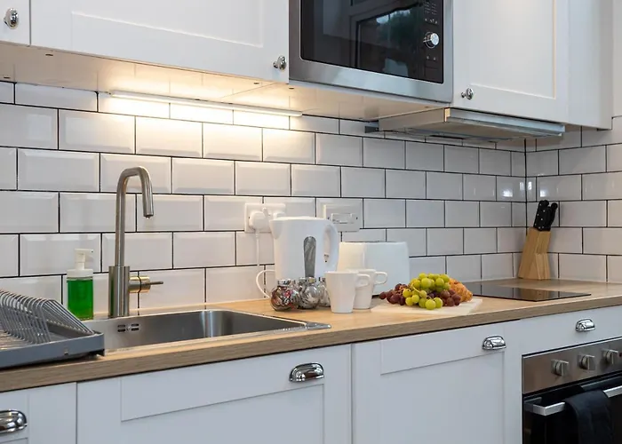 Pillo Serviced - Salford *