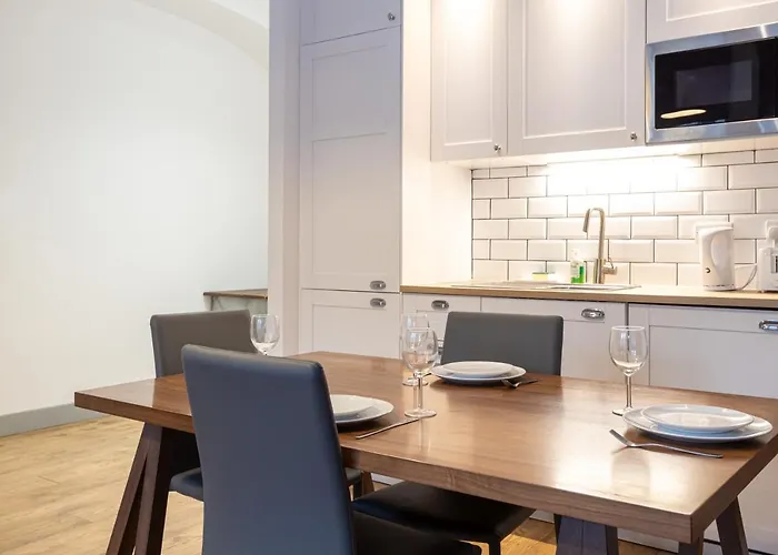 Pillo - Salford Apartament