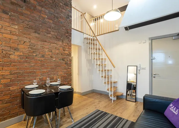 Pillo Serviced - Salford * Manchester