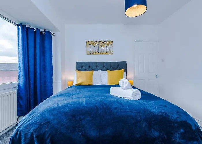 Half Mile To Etihad Stadium & Coop Arena, Free Parking, 6 Ppl *