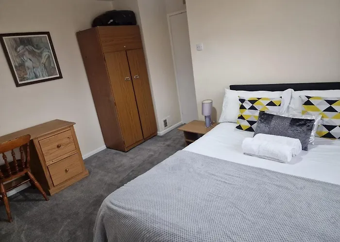 The Pride Of Manchester, Trafford