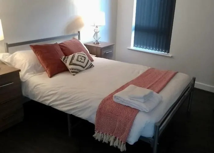 2 Bed Flat Near Deansgate 아파트 *