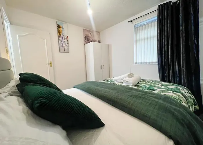 Ferienhaus Adorable 2 Bed House Ideal For Family Of Four Manchester