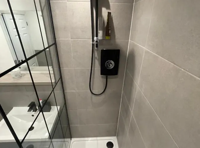 Modern Cosy 1 Bed Near Centre~double Bed~parking Μάντσεστερ