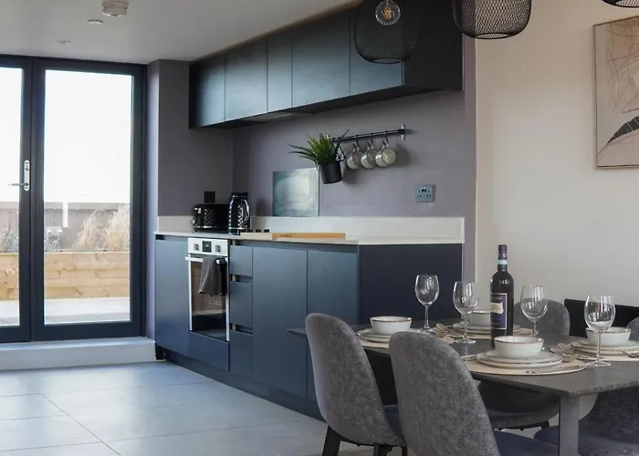 Lägenhet 3bdr Penthouse By Torr Group Short Lets & Serviced With Private Rooftop Garden *