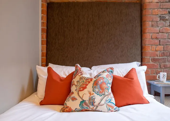 High Street Town House Aparthotel