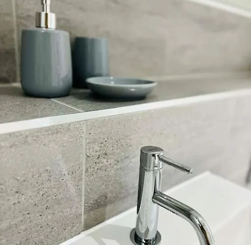 Διαμέρισμα Modern One Bedroom Near Old Trafford Stadium *