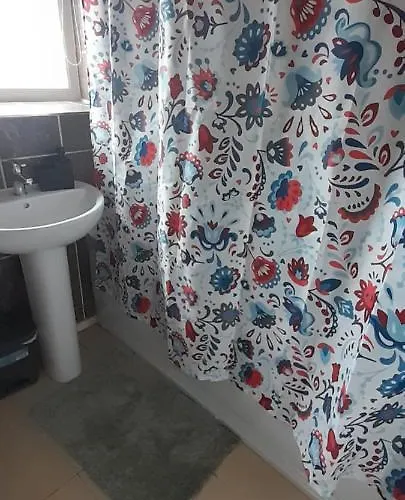 Entire 2 Bedroom House -