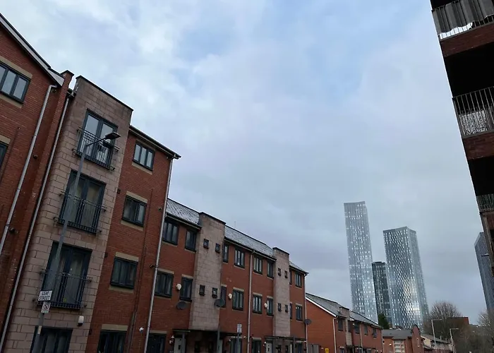 Apartament Entire House With Parking *