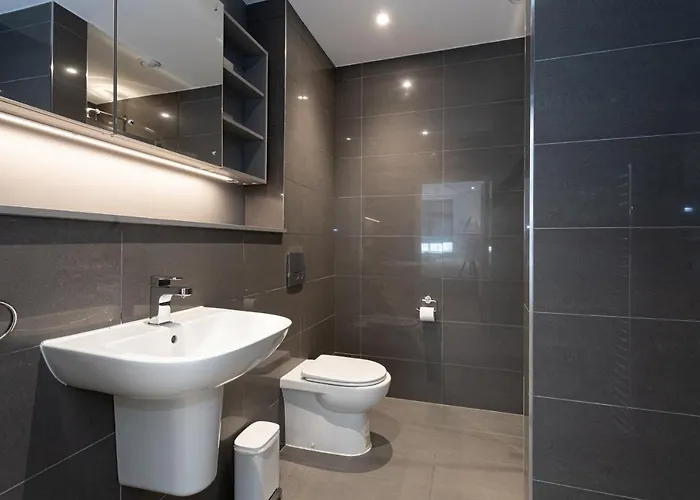 Pillo Serviced - Arena