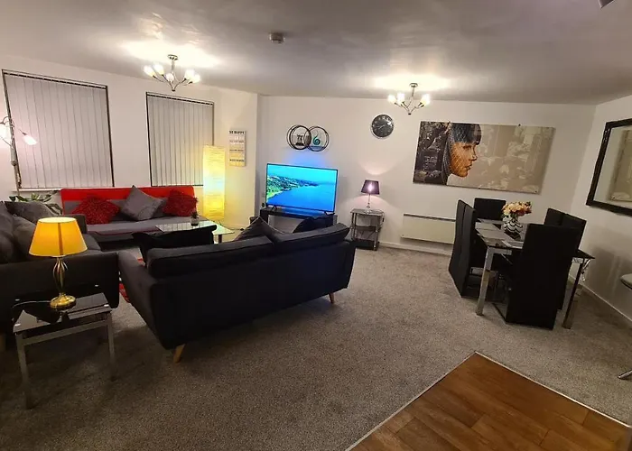 Luxury 2 Bed With Free Wi-fi & Parking Manchester