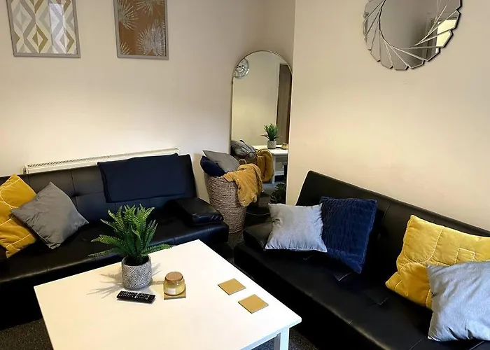 Whole House - Fast Wifi & Free Parking - Contractor Friendly By Irwell Μάντσεστερ